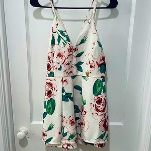 Floral Deep V strapless romper